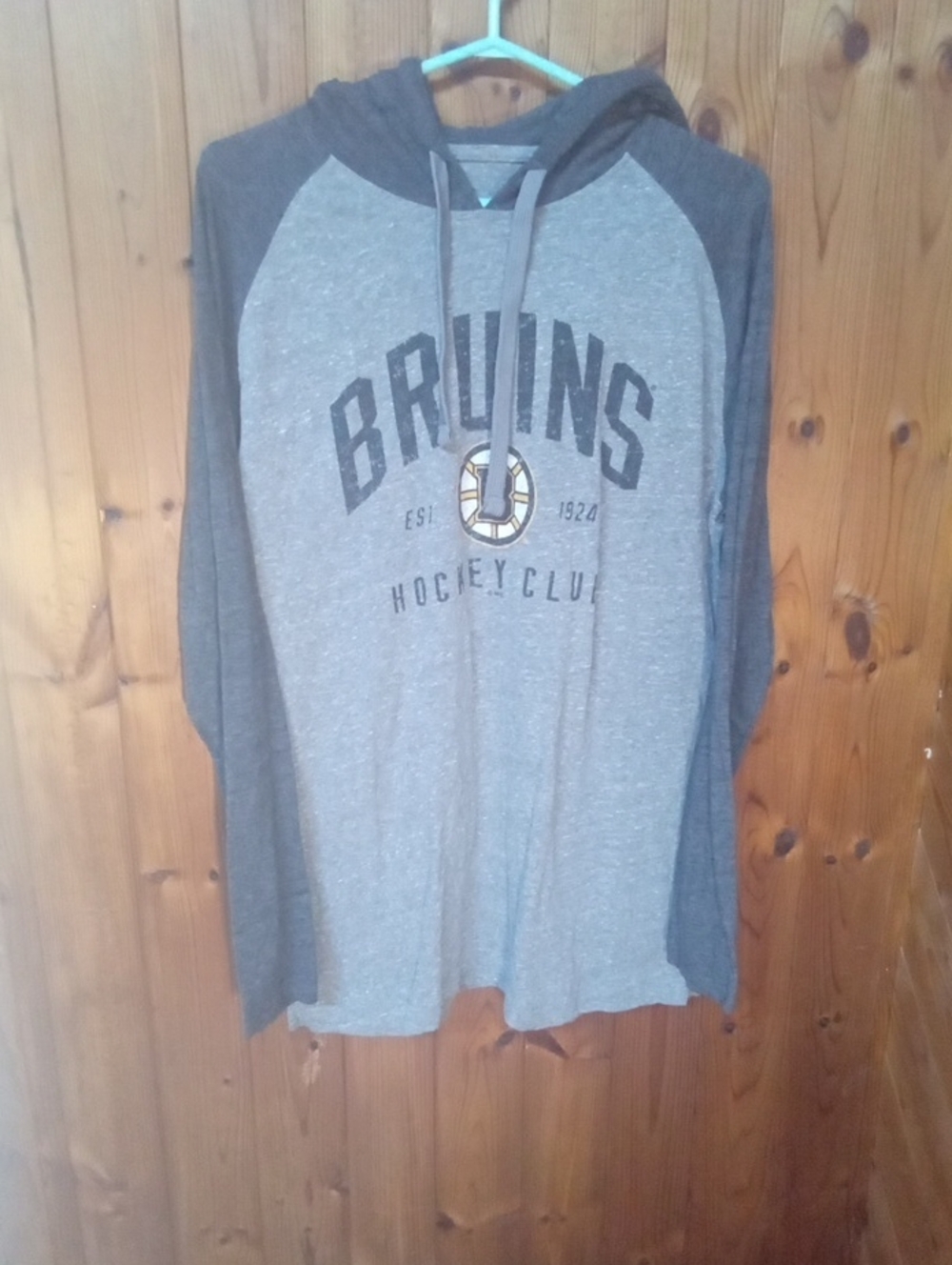 NHL Mens Long Sleeve Boston Bruins Two-Tone Gray Raglan Hoodie